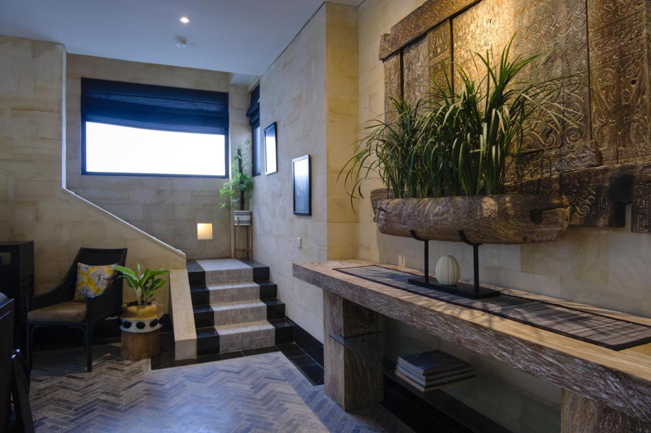 Amanputri Villa Seminyak Esterno foto