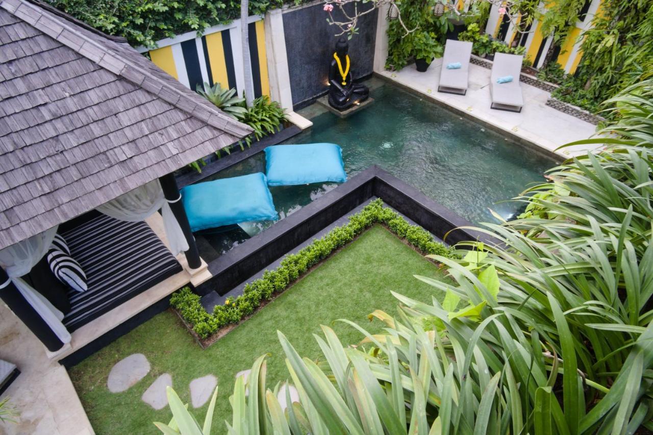 Amanputri Villa Seminyak Esterno foto