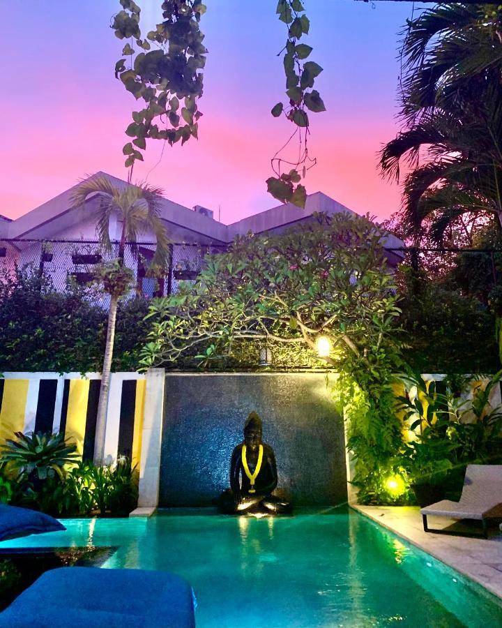 Amanputri Villa Seminyak Esterno foto