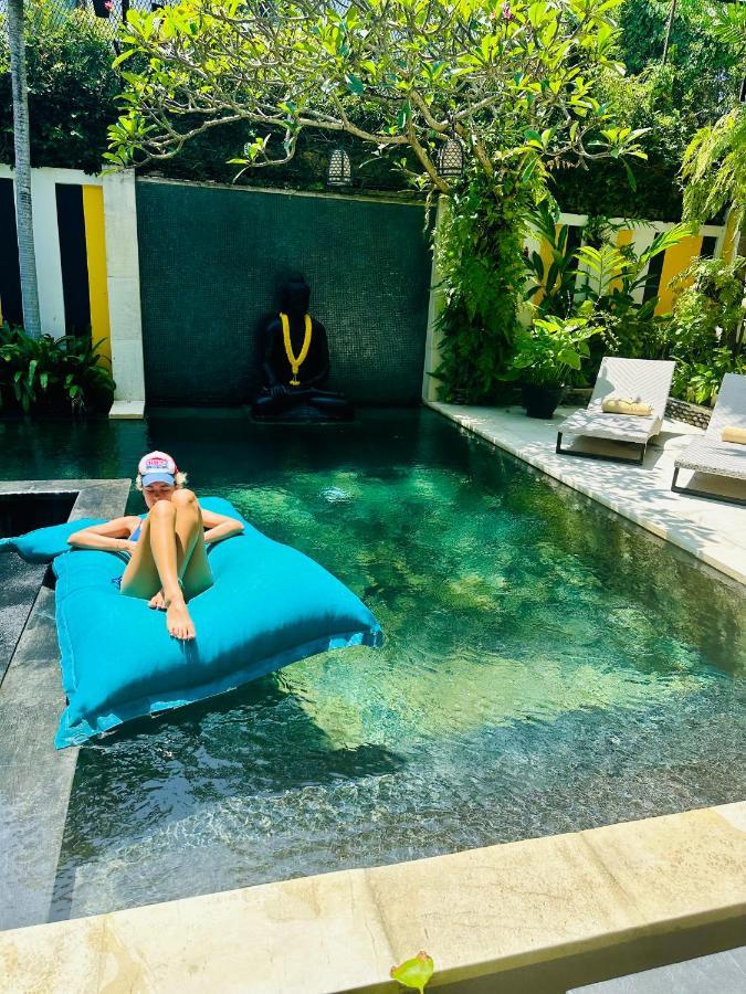 Amanputri Villa Seminyak Esterno foto