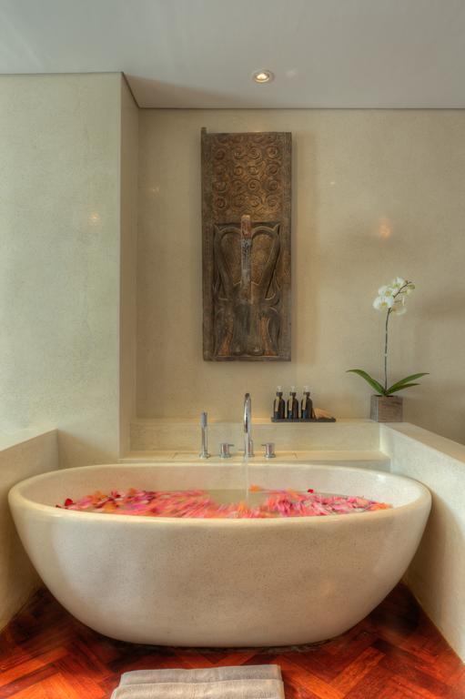 Amanputri Villa Seminyak Esterno foto