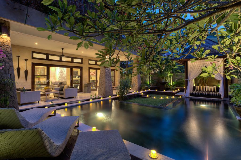 Amanputri Villa Seminyak Esterno foto